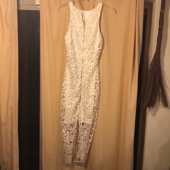 Ivory lace overlay dress - Picture 4 of 4